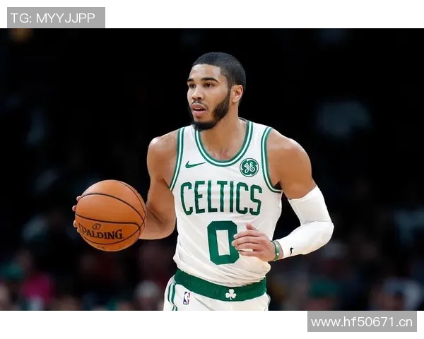 塔图姆被曝与当红女星传出绯闻引发热议 球迷与网友纷纷猜测关系真相